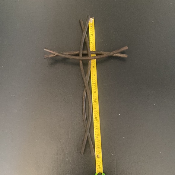 Metal cross - Picture 4 of 5